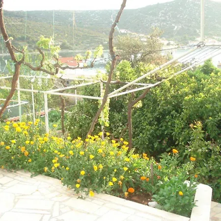 Romantic With Sea View Vinisce, Dalmatia Vinisce