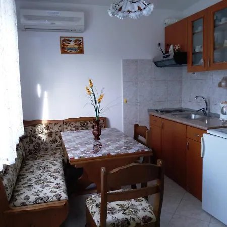 Romantic With Sea View Vinisce, Dalmatia Vinisce
