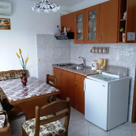 Romantic With Sea View Vinisce, Dalmatia Vinisce