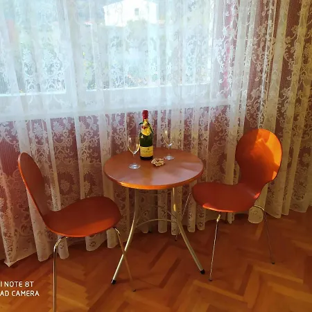 Romantic With Sea View Vinisce, Dalmatia Apartment
