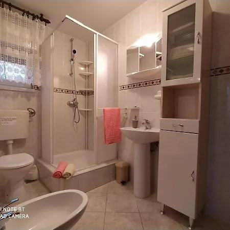 Apartment Romantic With Sea View Vinisce, Dalmatia