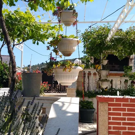 Apartment Romantic With Sea View Vinisce, Dalmatia