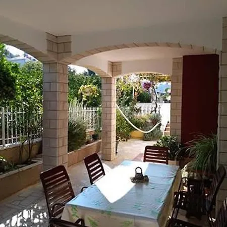 Romantic With Sea View Vinisce, Dalmatia Vinisce