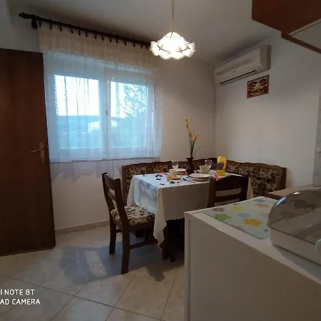 Romantic With Sea View Vinie, Dalmatia Apartament Vinišće