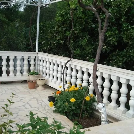 Romantic With Sea View Vinie, Dalmatia Apartament